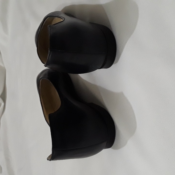 Vintage Tokio Kumagai Leather Flats - Picture 7 of 14